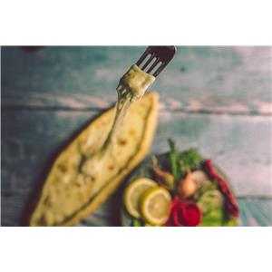 Mozzarella Peynirli Pide