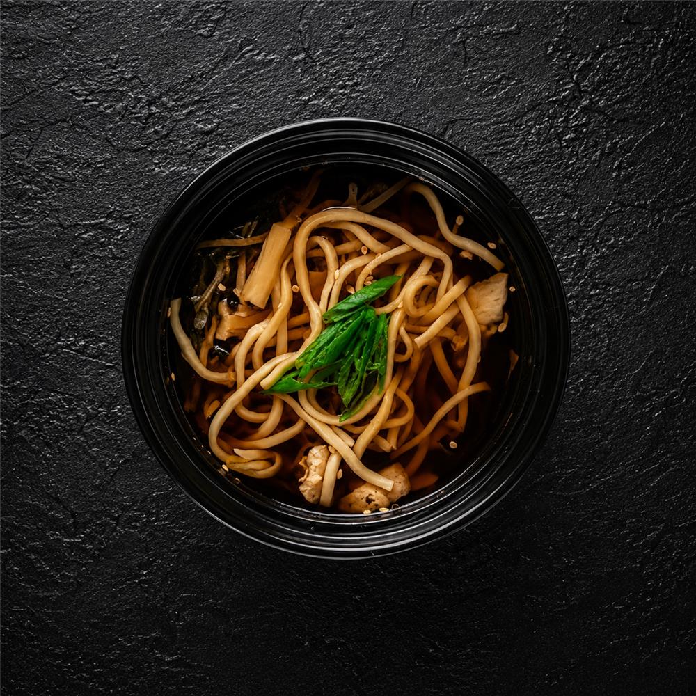 204. Tavuklu Noodle Çorbası