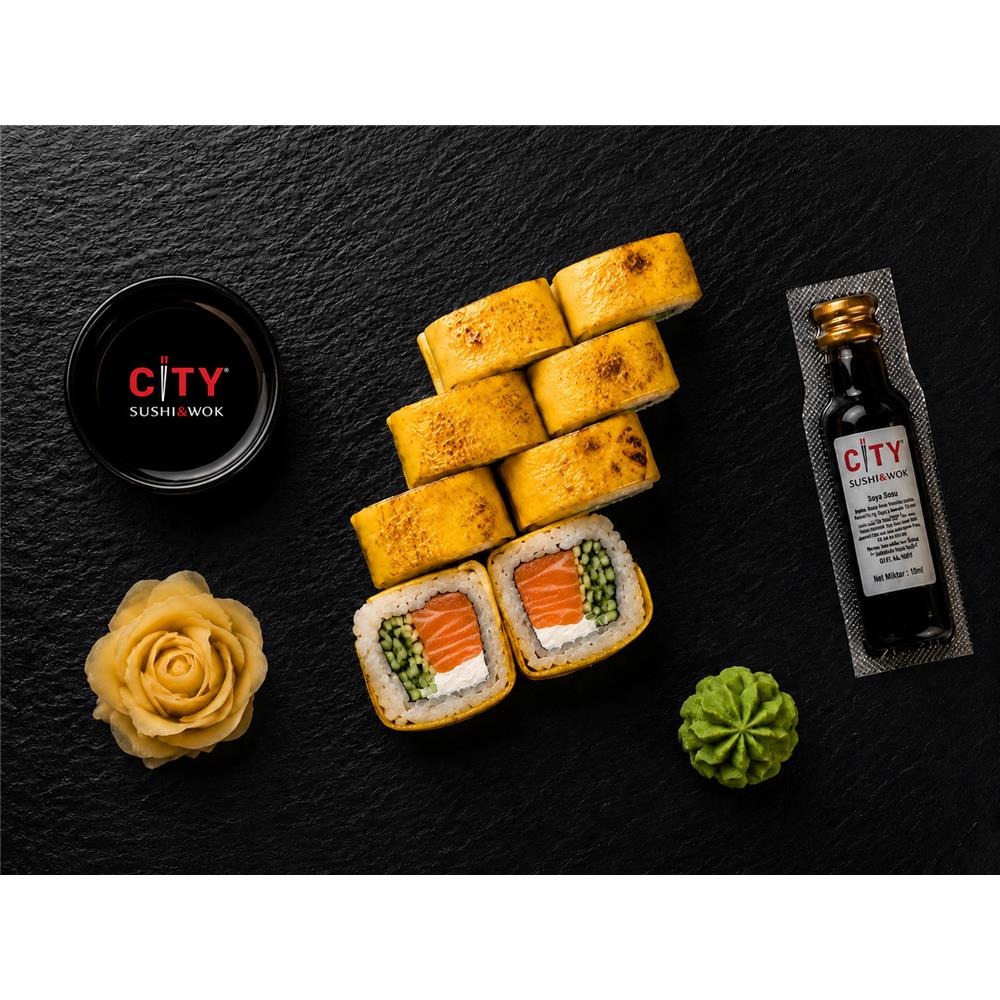 242. Cheddar Salmon Roll (8 Adet)