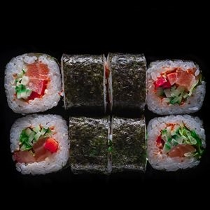 426. Futomaki Roll (8 Adet)