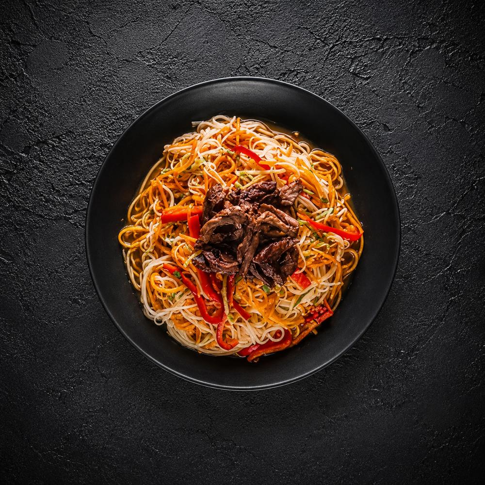 810. Etli Funchoza Salatası