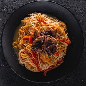 Dana Etli Funçosa Salatası